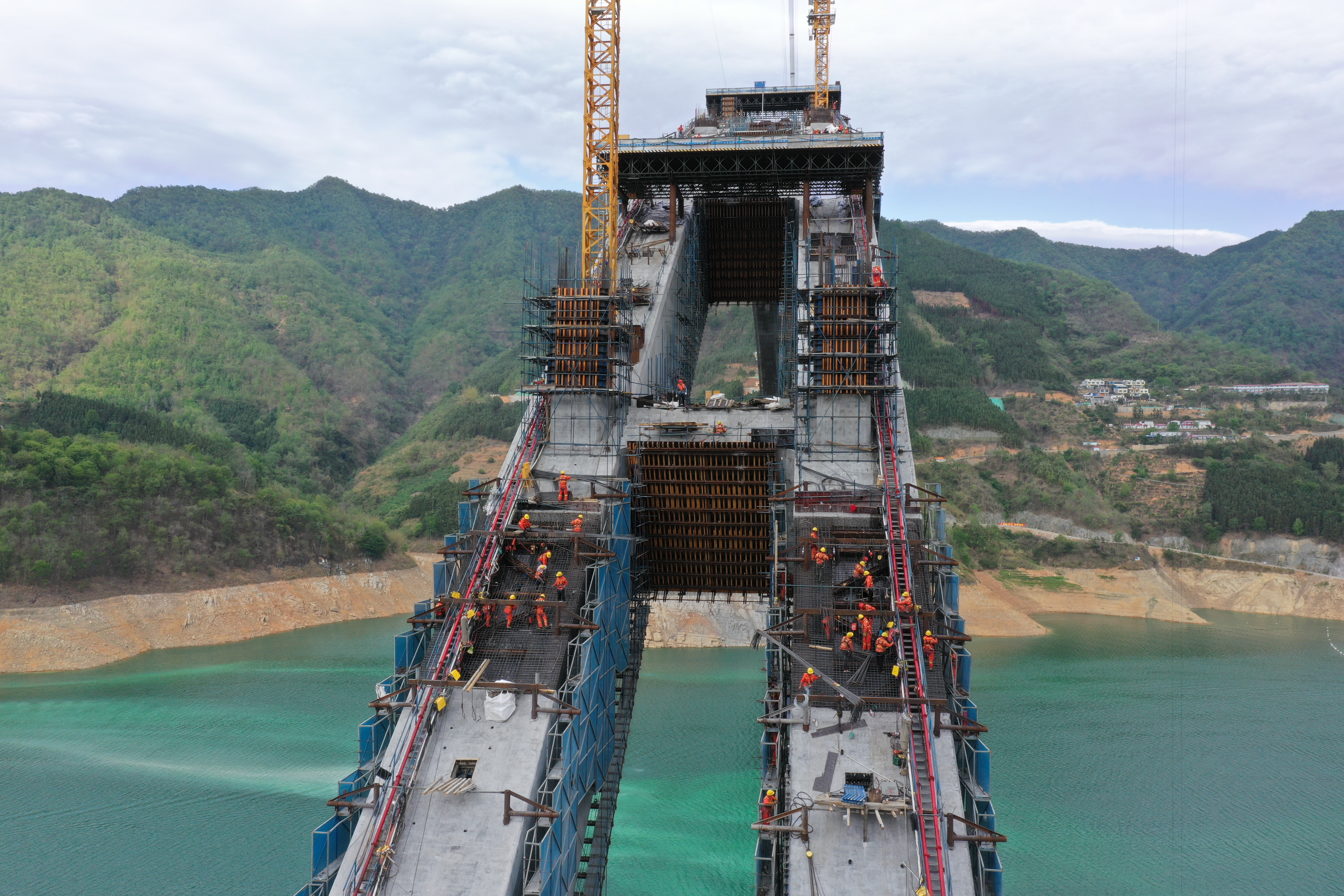 首页| G22恒峰集团中国官方网站