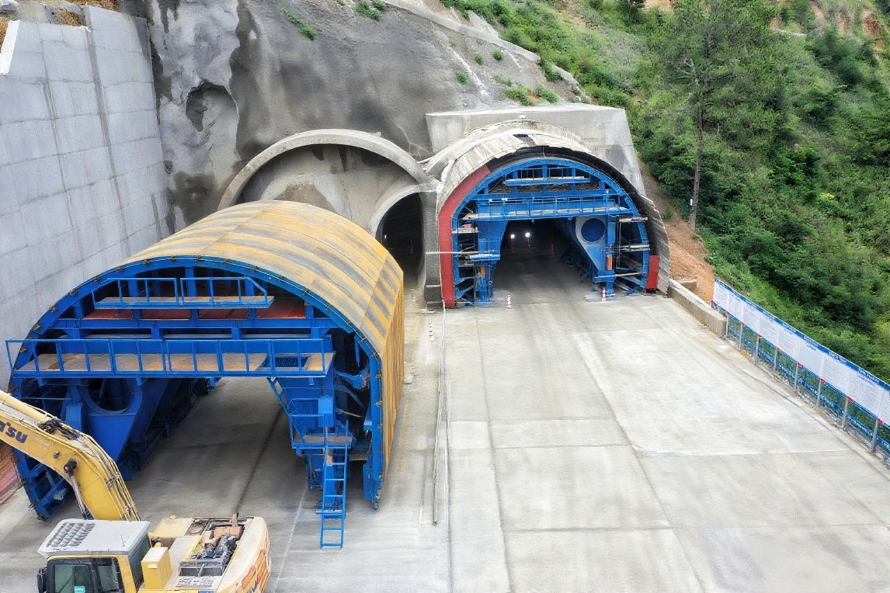 首页| G22恒峰集团中国官方网站